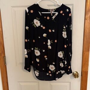 Chic Floral Black Blouse